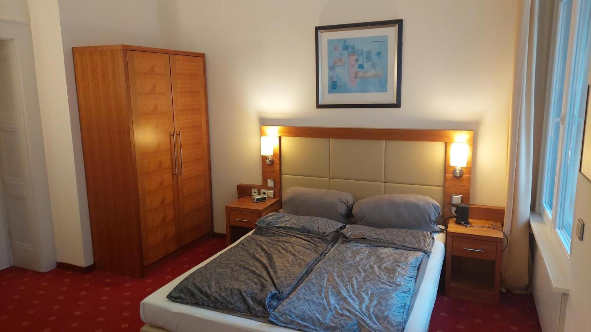 Die Villa, Zimmer 26, Dz Leverkusen Bagian luar foto